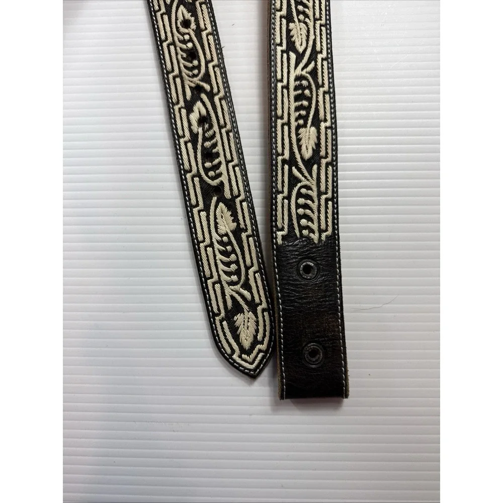 La Fabrica artisan leather western belt intricate embroidered Geometric 42